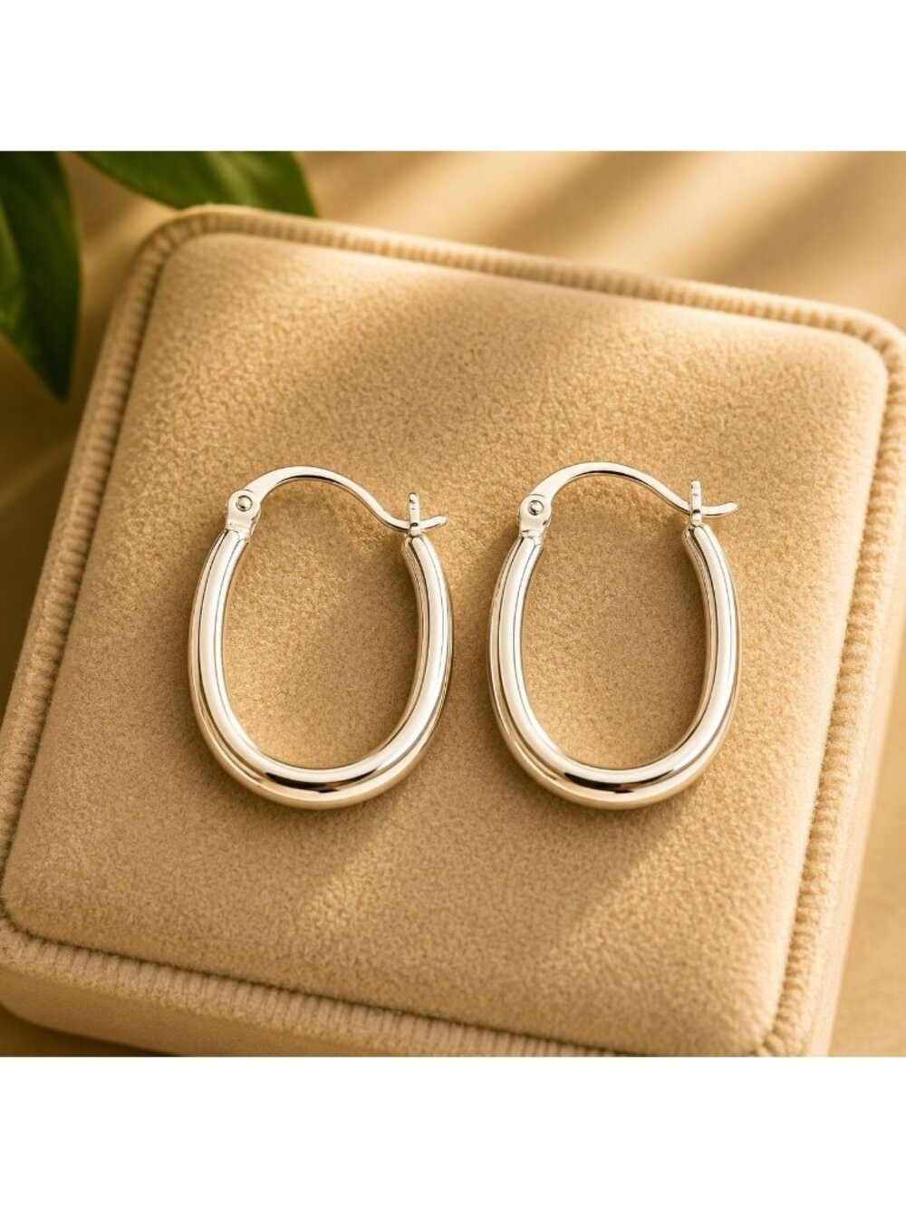 Vintage Silver-Tone Oval Hoop Earrings With Hinged Clasps 1.25 Inches Long